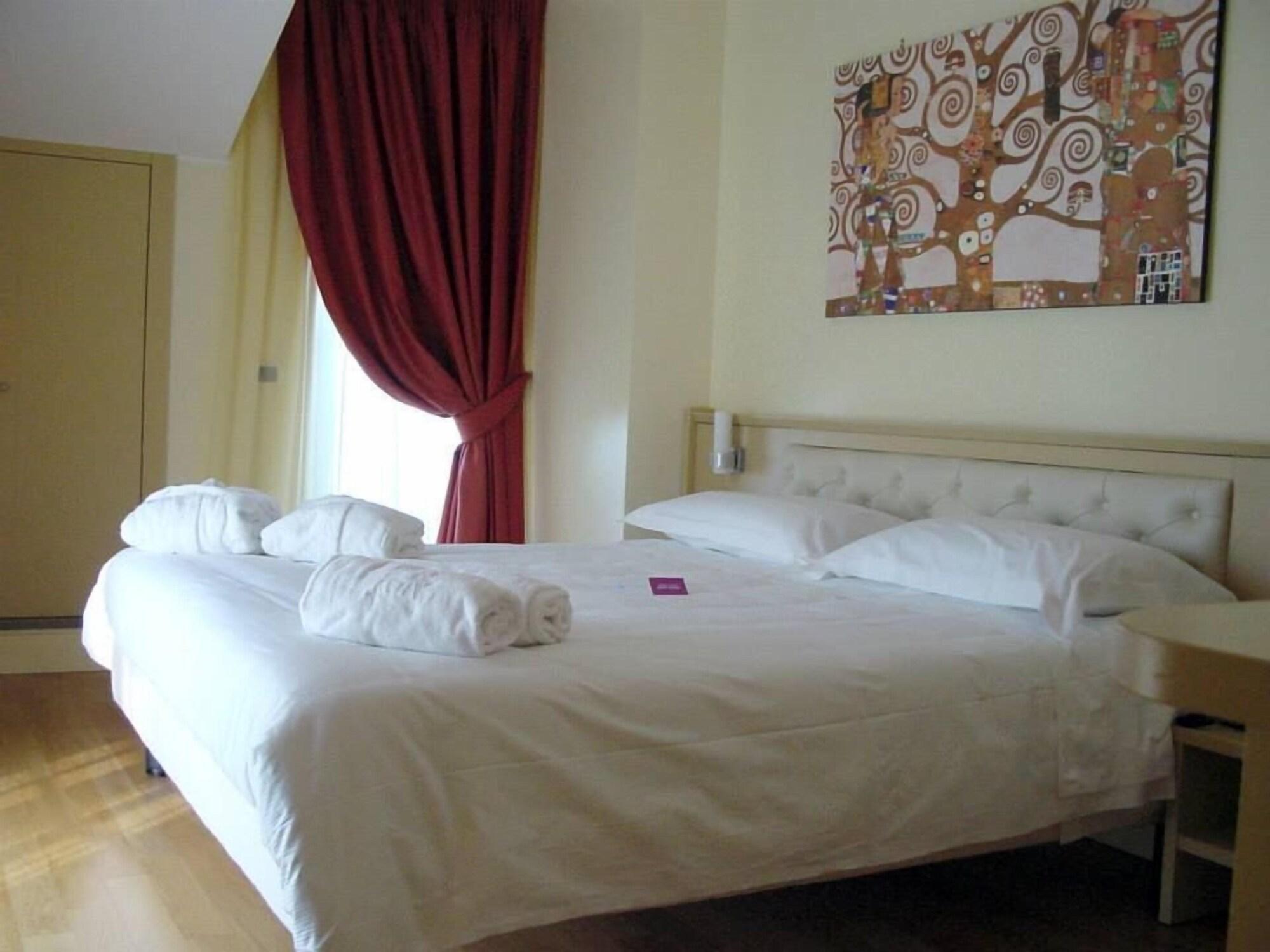 Relais Sans Soucis & Spa Ronciglione  Exteriör bild