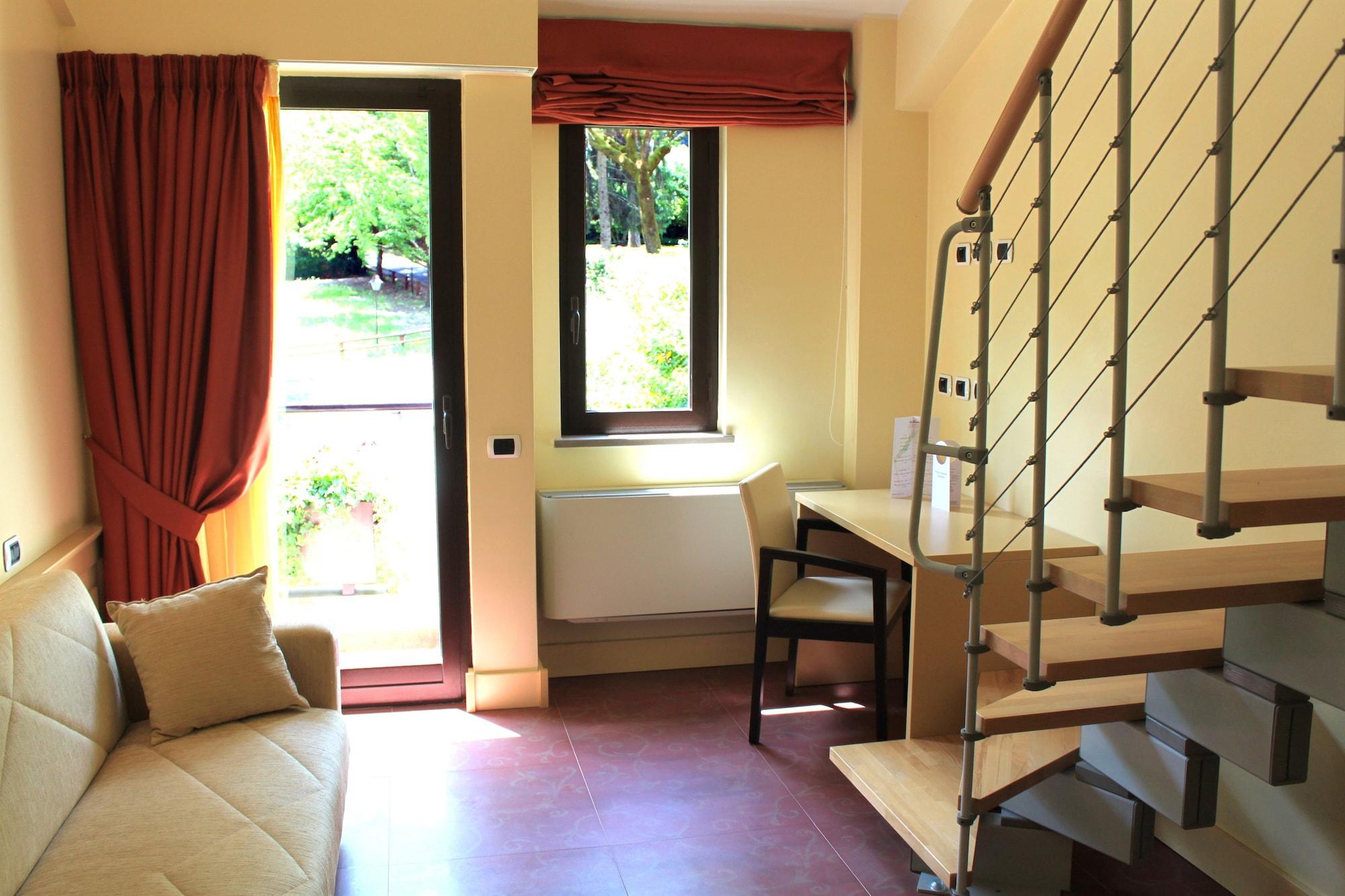 Relais Sans Soucis & Spa Ronciglione  Exteriör bild
