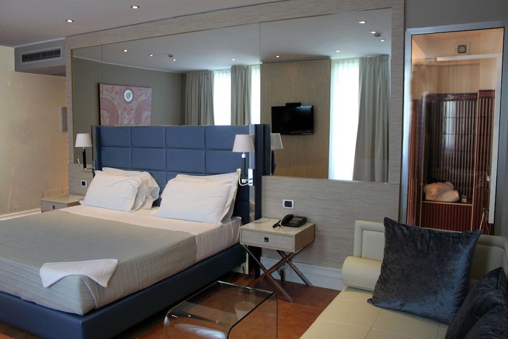 Relais Sans Soucis & Spa Ronciglione  Exteriör bild