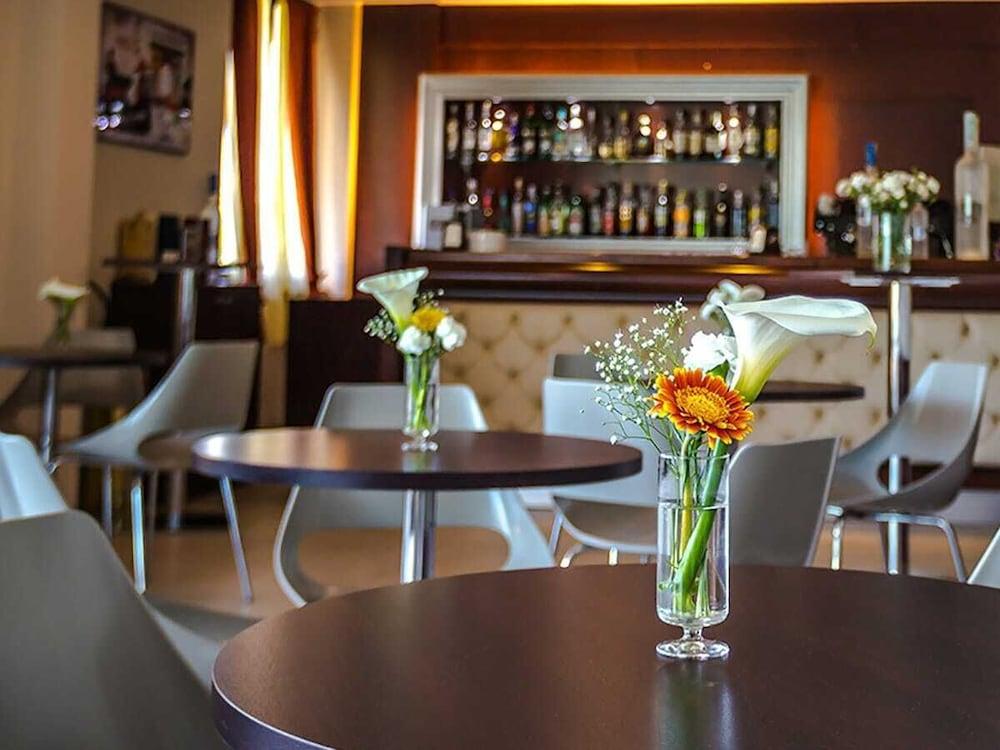 Relais Sans Soucis & Spa Ronciglione  Exteriör bild