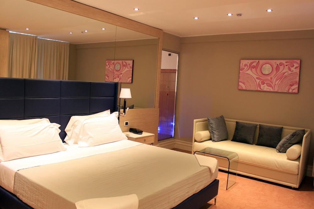 Relais Sans Soucis & Spa Ronciglione  Exteriör bild
